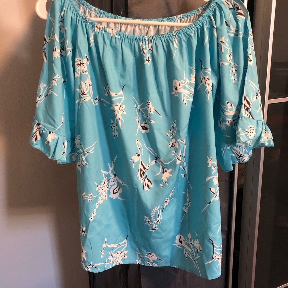 Floral top